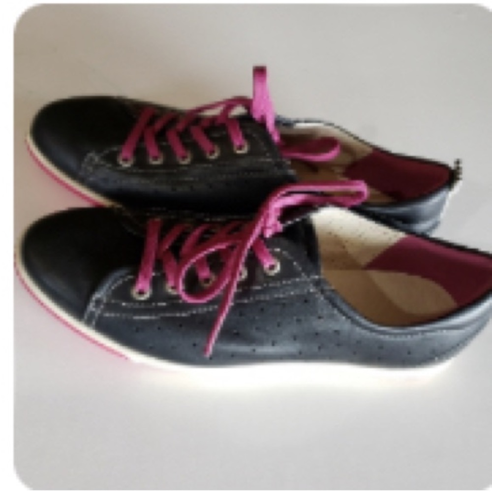 Ecco Lace Up Sneakers Black Pink Leather Sz 40